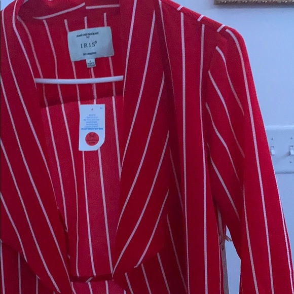 Blazer - Picture 3 of 3